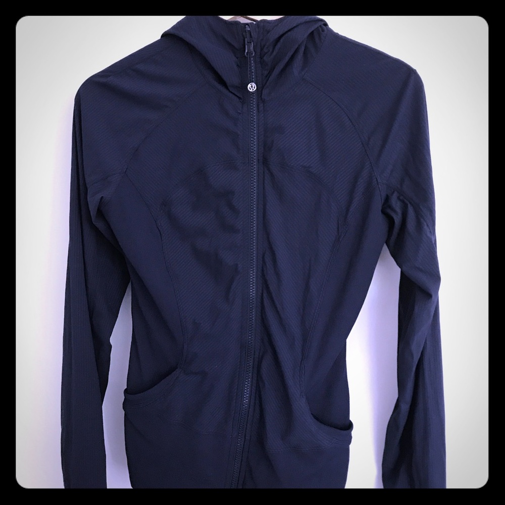 Great condition lululemon jacket!